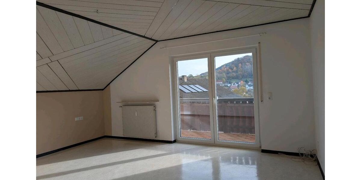Dachgeschoßwohnung Biebergemünd - 4 Zimmer, 103 m&sup2;, 700&euro; | Angebot:24741854