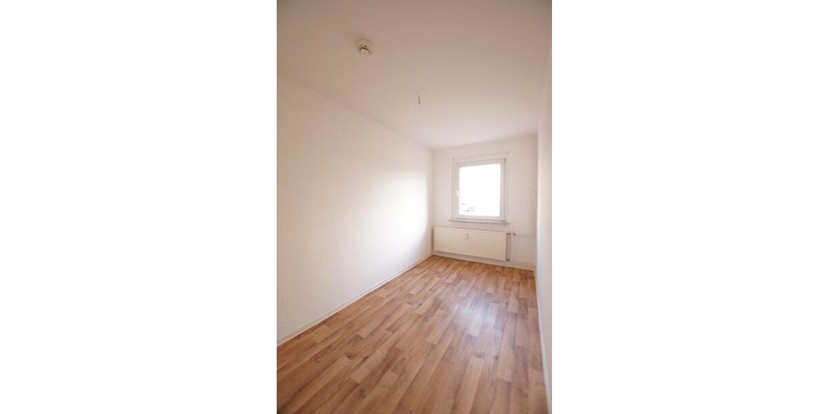 Etagenwohnung Pößneck - 3 Zimmer, 58 m&sup2;, 350&euro; | Angebot:26246712