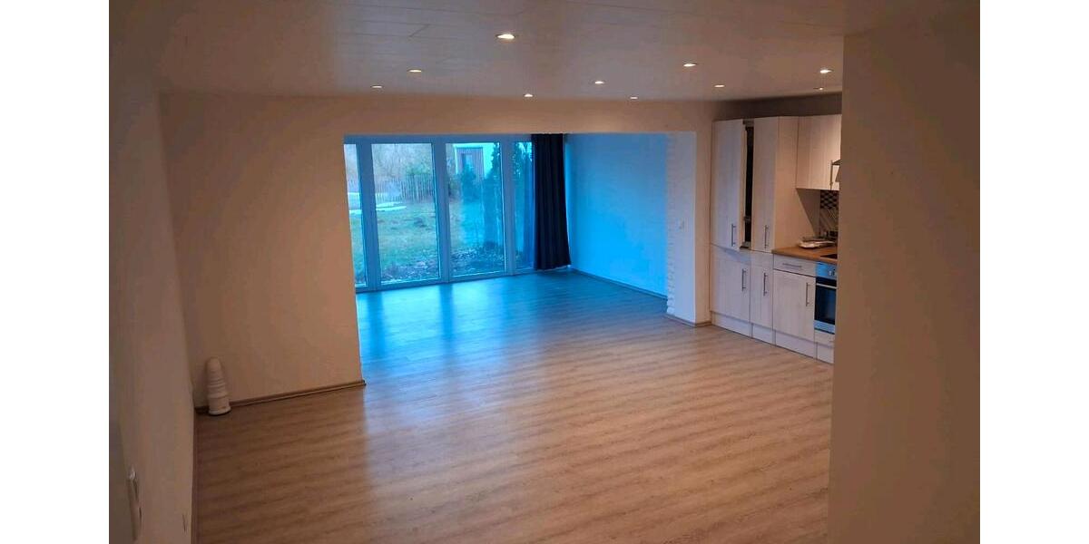 Erdgeschoßwohnung Gnarrenburg - 3 Zimmer, 80 m&sup2;, 700&euro; | Angebot:24562793