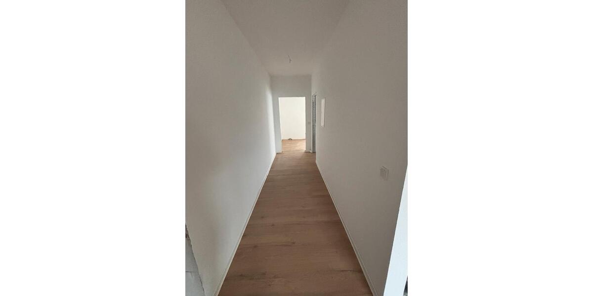 Erdgeschoßwohnung Wetzlar - 3 Zimmer, 100 m&sup2;, 900&euro; | Angebot:25168372