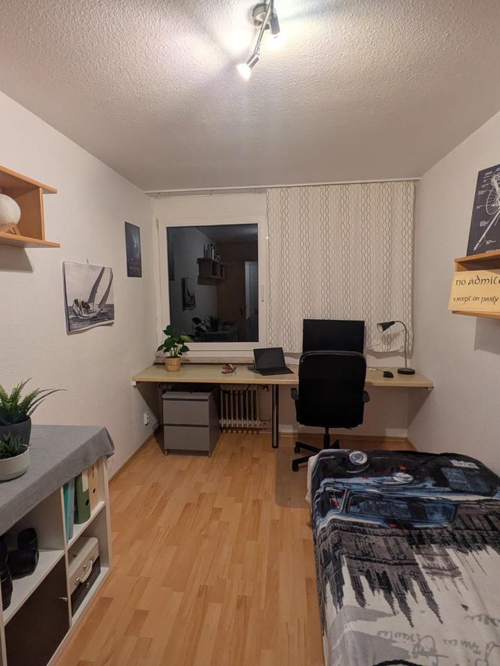 Studenten-WG in ruhiger Lage, 12qm und möbliert