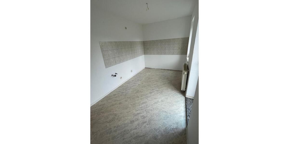 Erdgeschoßwohnung Schmölln - 2 Zimmer, 49 m&sup2;, 295&euro; | Angebot:25286608