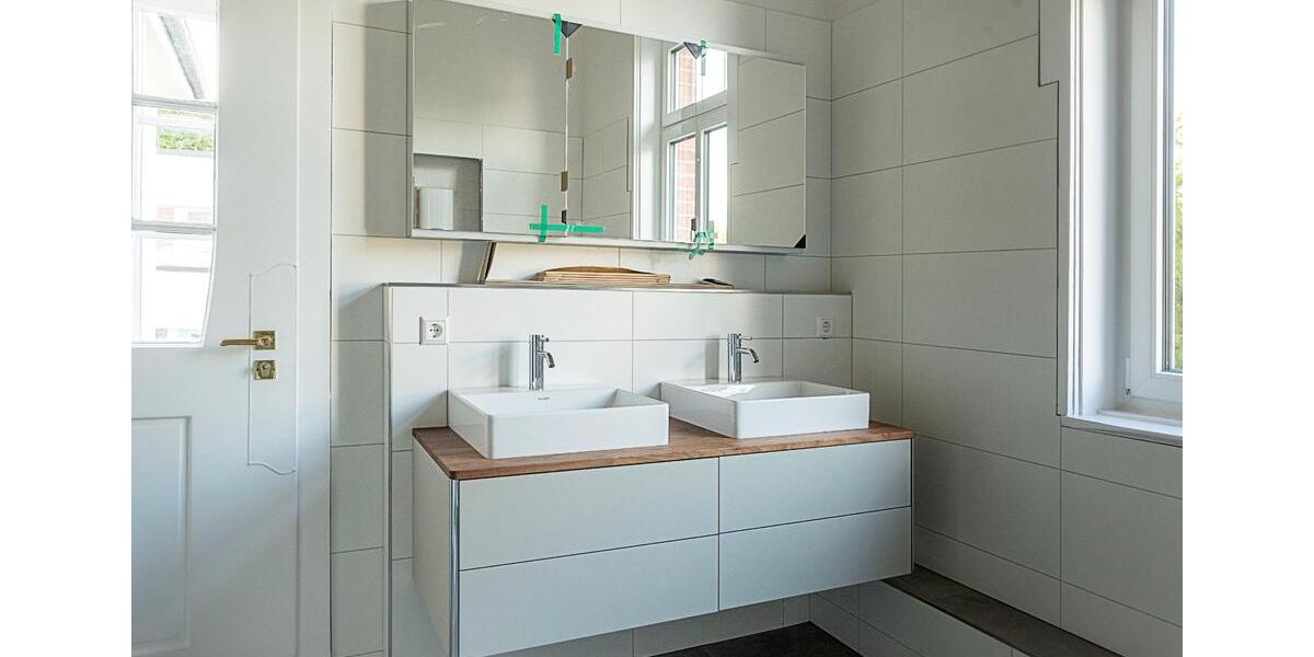 Etagenwohnung Reutlingen - 3 Zimmer, 158 m&sup2;, 1.900&euro; | Angebot:26423393