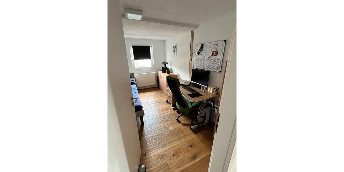 Dachgeschoßwohnung Heidenheim an der Brenz Aufhausen - 3 Zimmer, 80 m&sup2;, 950&euro; | Angebot:26082798