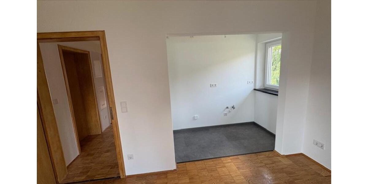 Erdgeschoßwohnung Schwandorf - 4 Zimmer, 70 m&sup2;, 630&euro; | Angebot:25715412