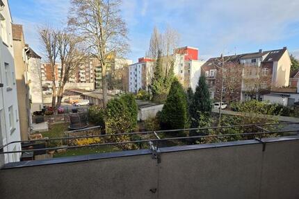 Renovierte Altbauwohnung in ruhigem Mehrfamilienhaus 4 zimmer