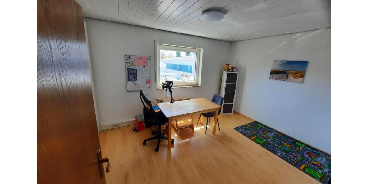 Maisonettenwohnung Nieder-Olm Olm - 6 Zimmer, 172 m&sup2;, 1.400&euro; | Angebot:24830997