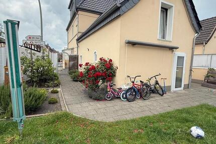 Haus Warendorf - 8 Zimmer, 200 m&sup2;, 2.400&euro; | Angebot:24858437