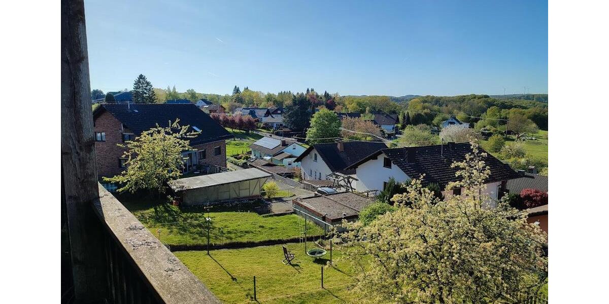 Etagenwohnung Hundsangen - 4 Zimmer, 140 m&sup2;, 1.200&euro; | Angebot:26230359