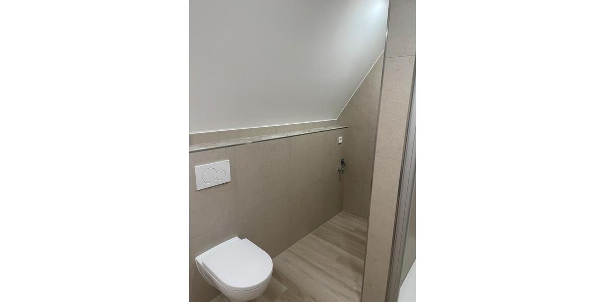 Etagenwohnung Uetze - 5 Zimmer, 115 m&sup2;, 1.000&euro; | Angebot:26639380
