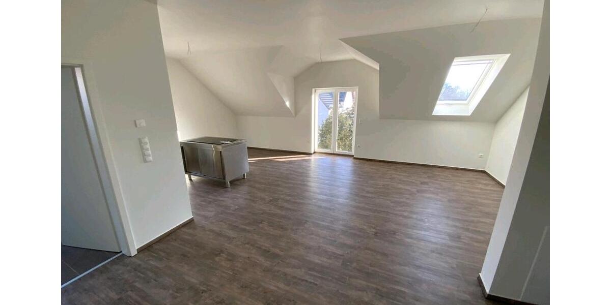 Dachgeschoßwohnung Bad Lausick - 2 Zimmer, 62 m&sup2;, 584&euro; | Angebot:25130994