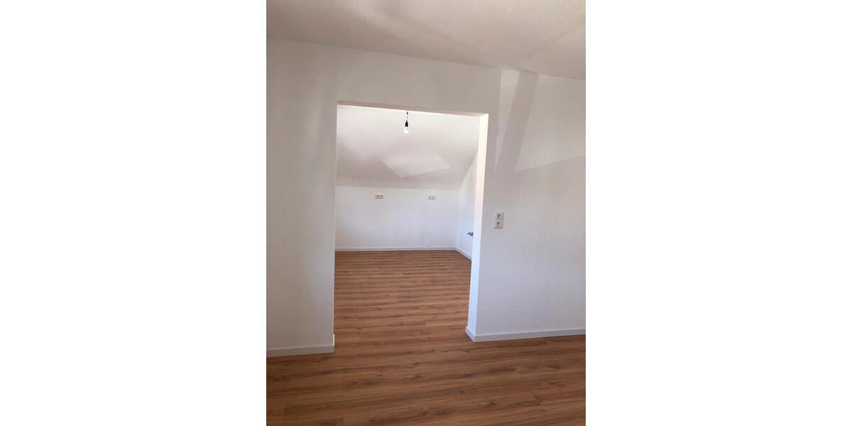 Dachgeschoßwohnung Bad Nauheim - 2 Zimmer, 80 m&sup2;, 750&euro; | Angebot:26254488