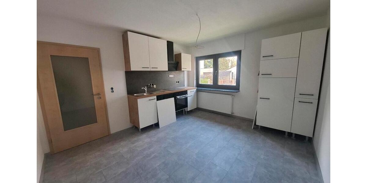 Erdgeschoßwohnung Großenlüder - 4.5 Zimmer, 100 m&sup2;, 1.150&euro; | Angebot:26254490