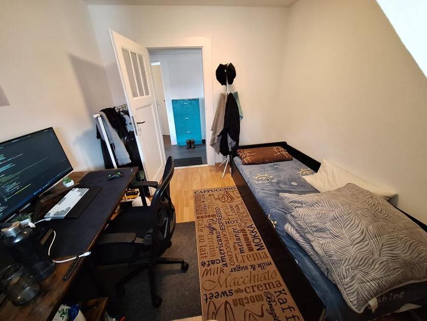 Schönes möbliertes WG-Zimmer im Zentrum – wir freuen uns auf dich