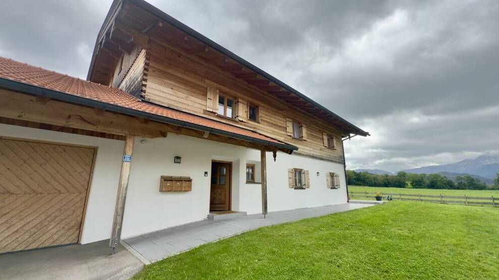 Exklusives Wohnerlebnis in Elbach - Alpenblick & Sonnenlage