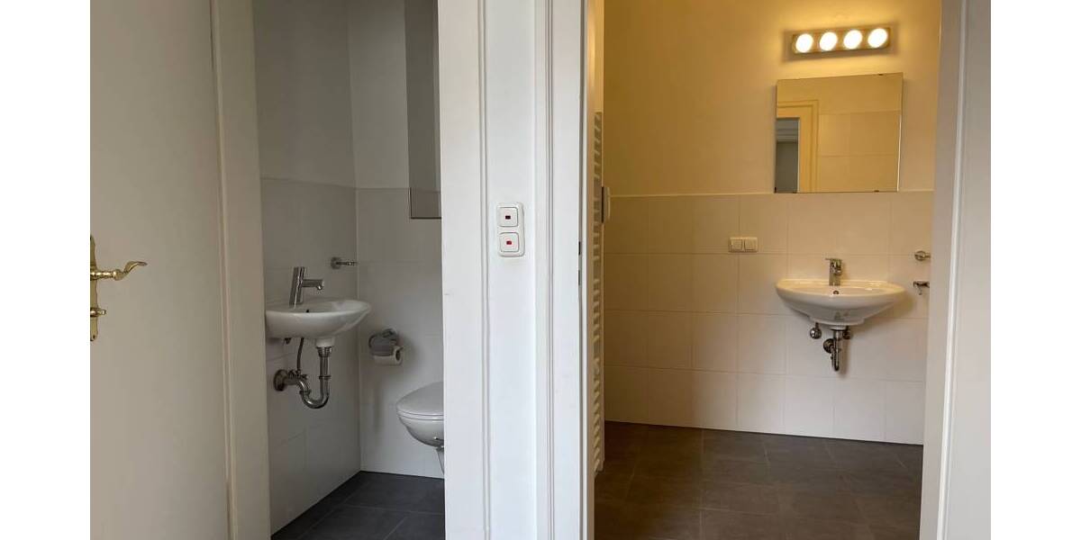 Etagenwohnung Augsburg Innenstadt - 4 Zimmer, 139 m&sup2;, 1.450&euro; | Angebot:26731120