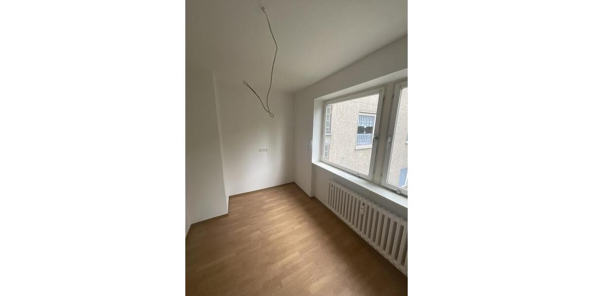 Etagenwohnung Siegen Dillnhütten - 3 Zimmer, 82 m&sup2;, 729&euro; | Angebot:26427125