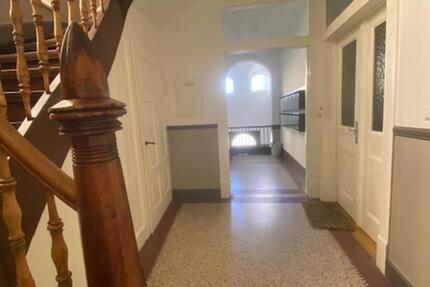 3,5 Zimmer-Wohnung in liebevoll renoviertem Altbau 3 zimmer
