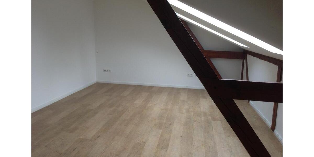Dachgeschoßwohnung Greifswald - 3 Zimmer, 120 m&sup2;, 1.300&euro; | Angebot:24837715