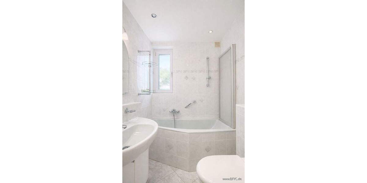 Einfamilienhaus zur Miete in Berlin-Kaulsdorf - Garage, Garten, großes Grundstück 5 zimmer