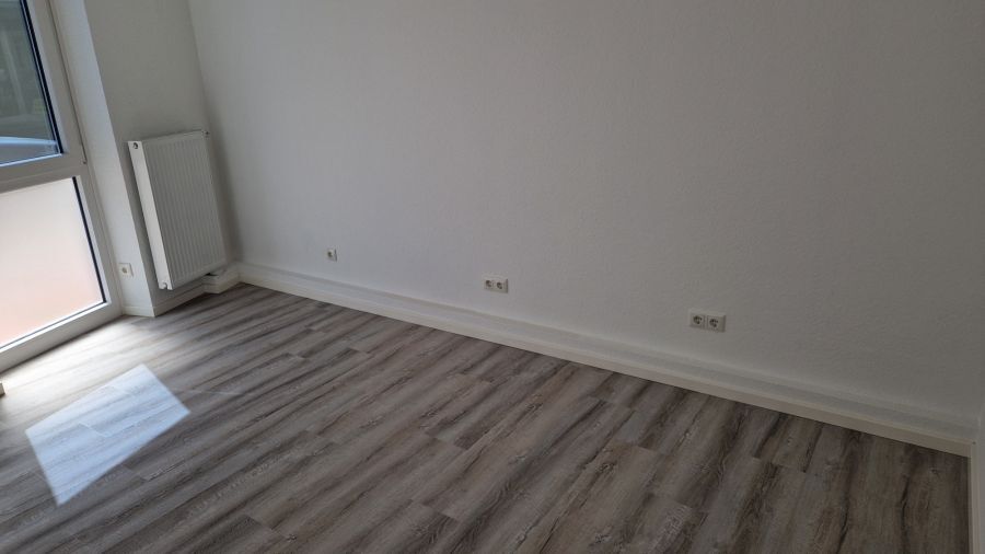 Stufenlos, lichtdurchflutet u. sichtgeschützt, Einbauküche, Glasfaser, PKW - Plätze, Erstbezug in Hessisch Oldendorf 2 zimmer