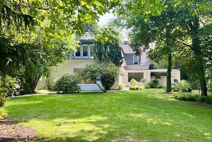 Haus zum Mieten in Düsseldorf 8.200 € 300 m²