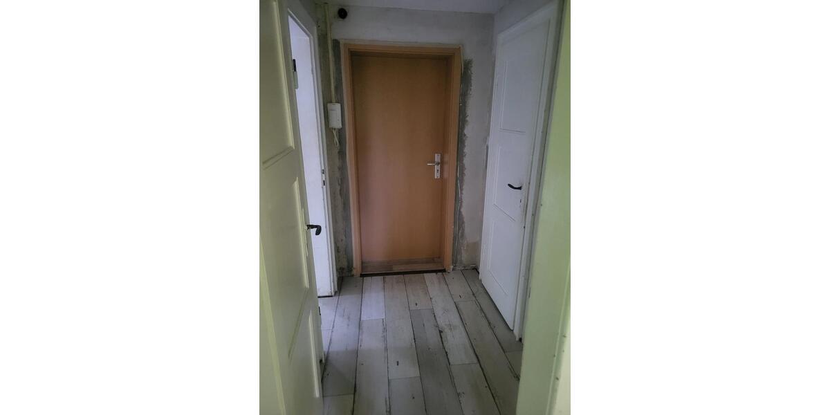 Dachgeschoßwohnung Dessau-Roßlau Rodleben - 3 Zimmer, 60 m&sup2;, 240&euro; | Angebot:24795074