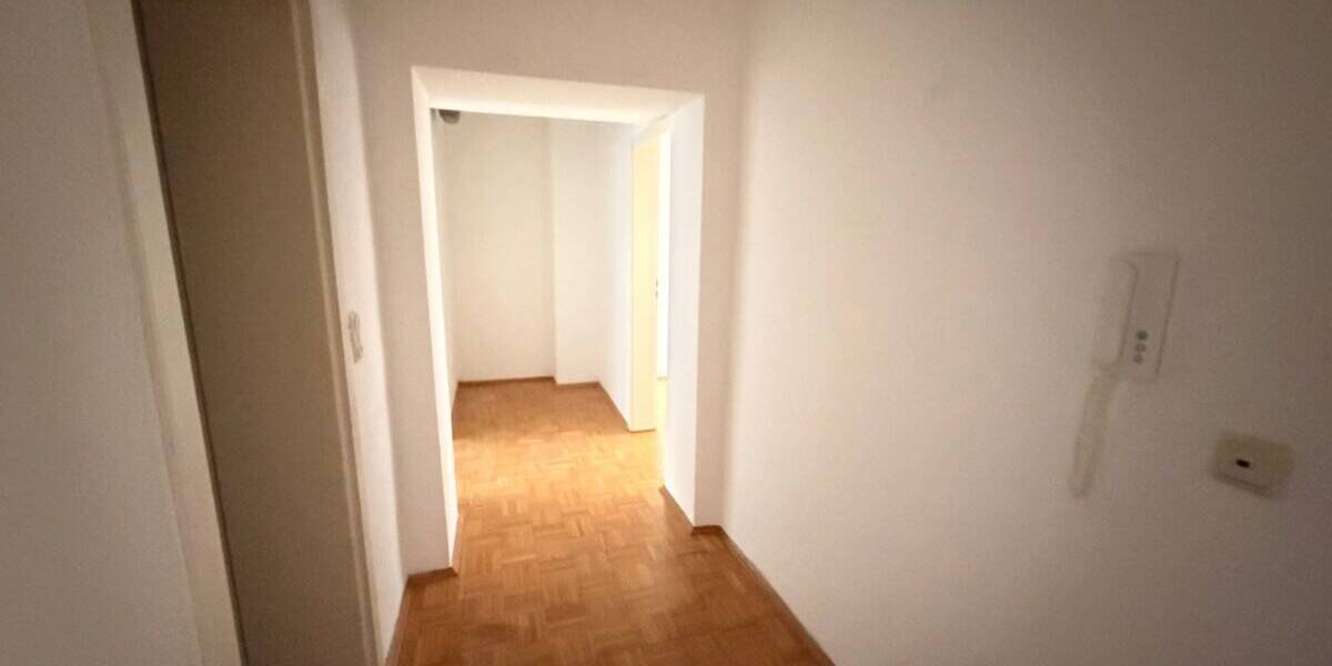 Etagenwohnung Frankfurt am Main Nordend-West - 3 Zimmer, 80 m&sup2;, 1.480&euro; | Angebot:26672449