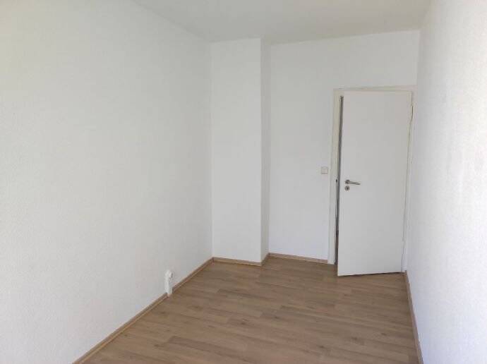 3 -Raum-Wohnung mit Balkon in Regis-Breitingen 3 zimmer