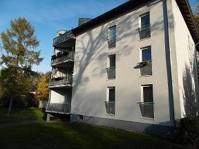 Bei VIVAWEST die Sonnenstrahlen auf dem eigenen Balkon genießen. 3 zimmer