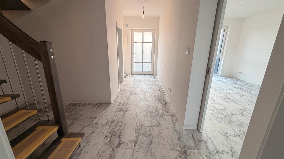 Reihenhaus Wusterwitz - 5 Zimmer, 125 m&sup2;, 1.475&euro; | Angebot:25268103