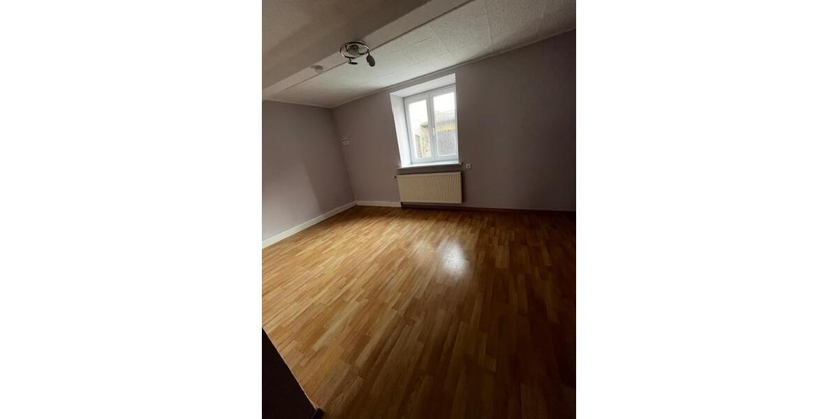 Erdgeschoßwohnung Querfurt - 4 Zimmer, 93 m&sup2;, 550&euro; | Angebot:24786671
