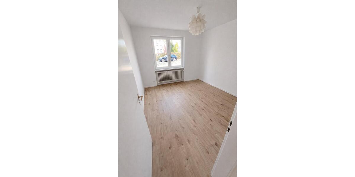 Etagenwohnung Lüneburg Goseburg-Zeltberg - 5 Zimmer, 200 m&sup2;, 450&euro; | Angebot:26252523