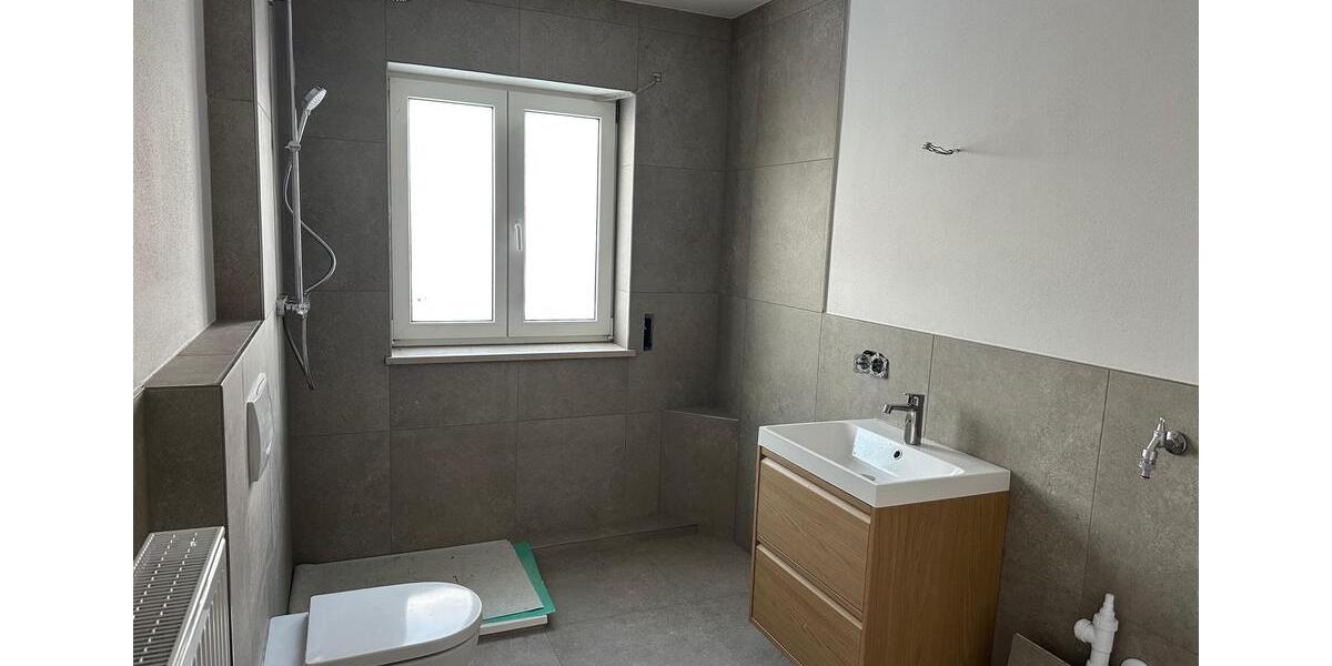 Etagenwohnung Walting - 4 Zimmer, 92 m&sup2;, 950&euro; | Angebot:25870720