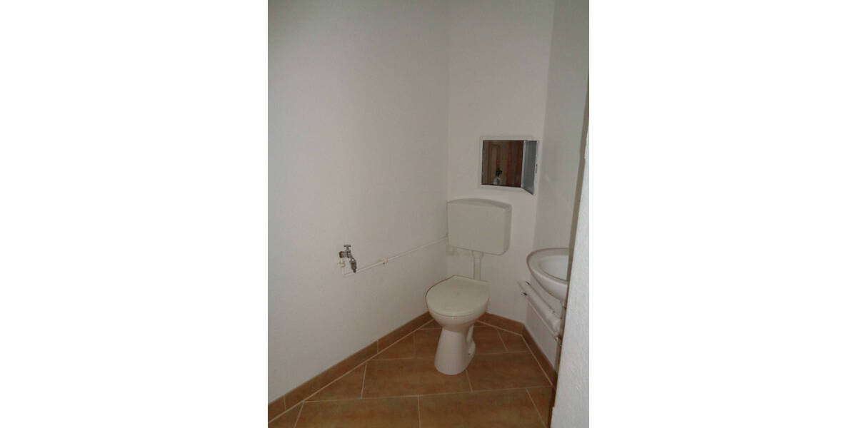 Etagenwohnung Plauen Haselbrunn - 3 Zimmer, 75 m&sup2;, 300&euro; | Angebot:26750925