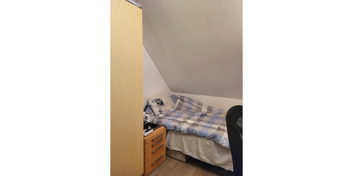 Studentenappartement in ruhiger Stadtlage - Dachgeschoßwohnung Erlangen Am Anger | Angebot:27290788