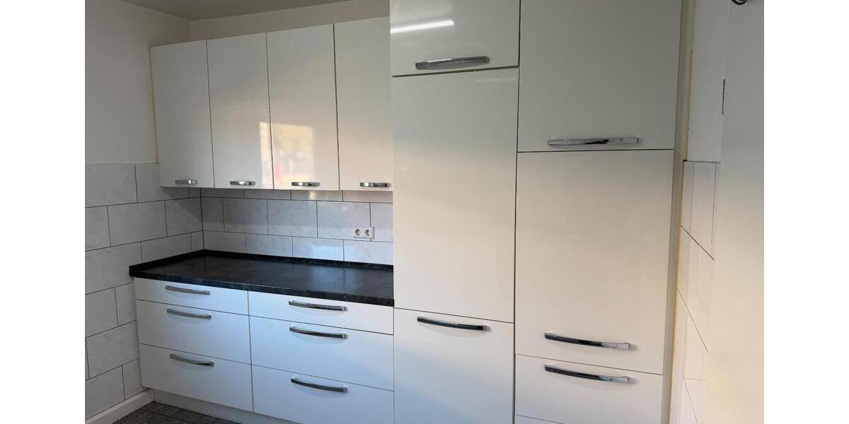 Etagenwohnung Esslingen am Neckar Pliensauvorstadt - 4 Zimmer, 110 m&sup2;, 1.500&euro; | Angebot:26271063