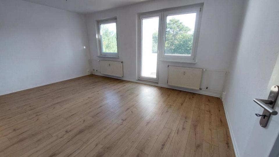 Etagenwohnung Bernsdorf - 1 Zimmer, 31 m&sup2;, 115&euro; | Angebot:26688119