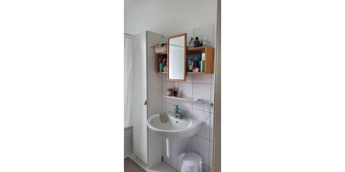 Etagenwohnung Bielefeld Innenstadt - 4 Zimmer, 100 m&sup2;, 1.150&euro; | Angebot:26829460