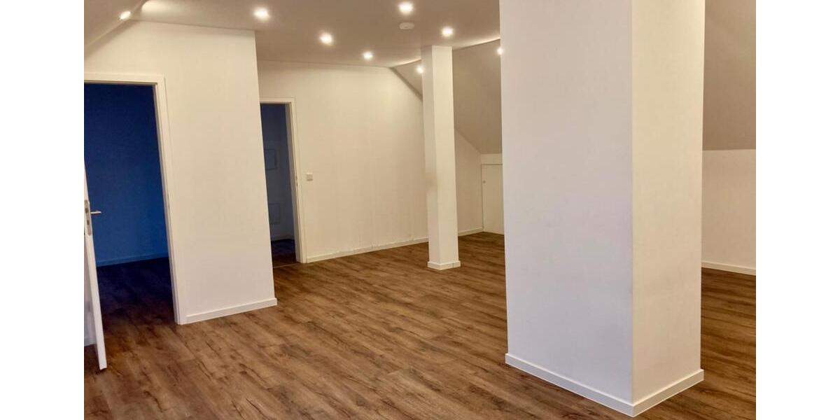 Maisonettenwohnung Burghaun - 6 Zimmer, 179 m&sup2;, 950&euro; | Angebot:24967260
