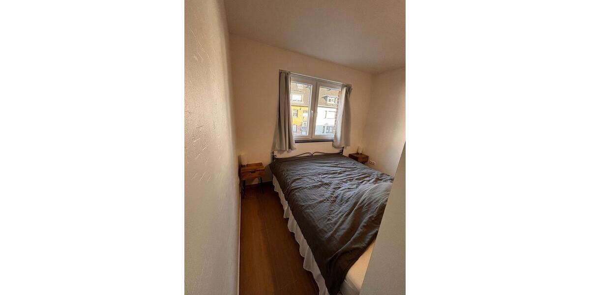 Etagenwohnung Köln Rodenkirchen - 4 Zimmer, 120 m&sup2;, 2.400&euro; | Angebot:26602705