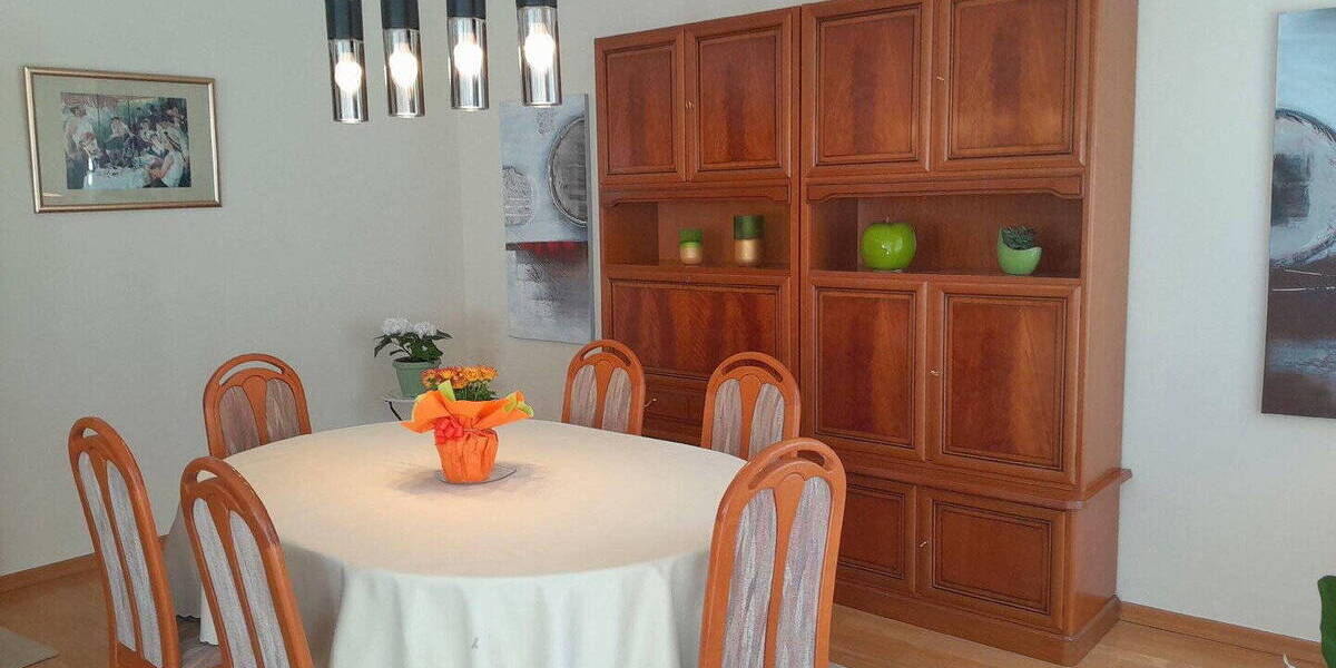 Etagenwohnung Zorneding - 2 Zimmer, 90 m&sup2;, 1.450&euro; | Angebot:26190428