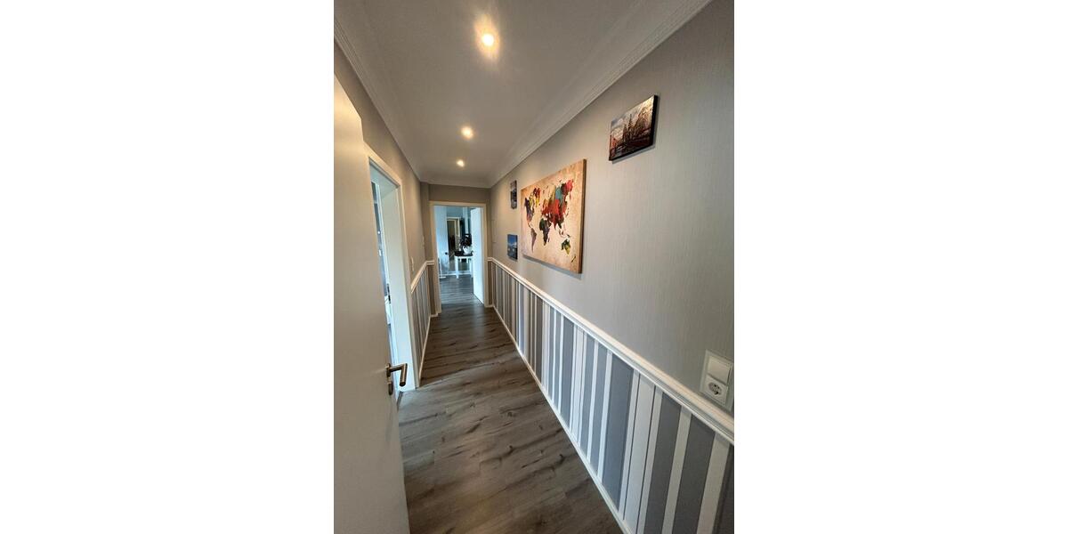 Etagenwohnung Kassel - 4 Zimmer, 105 m&sup2;, 1.200&euro; | Angebot:26623487