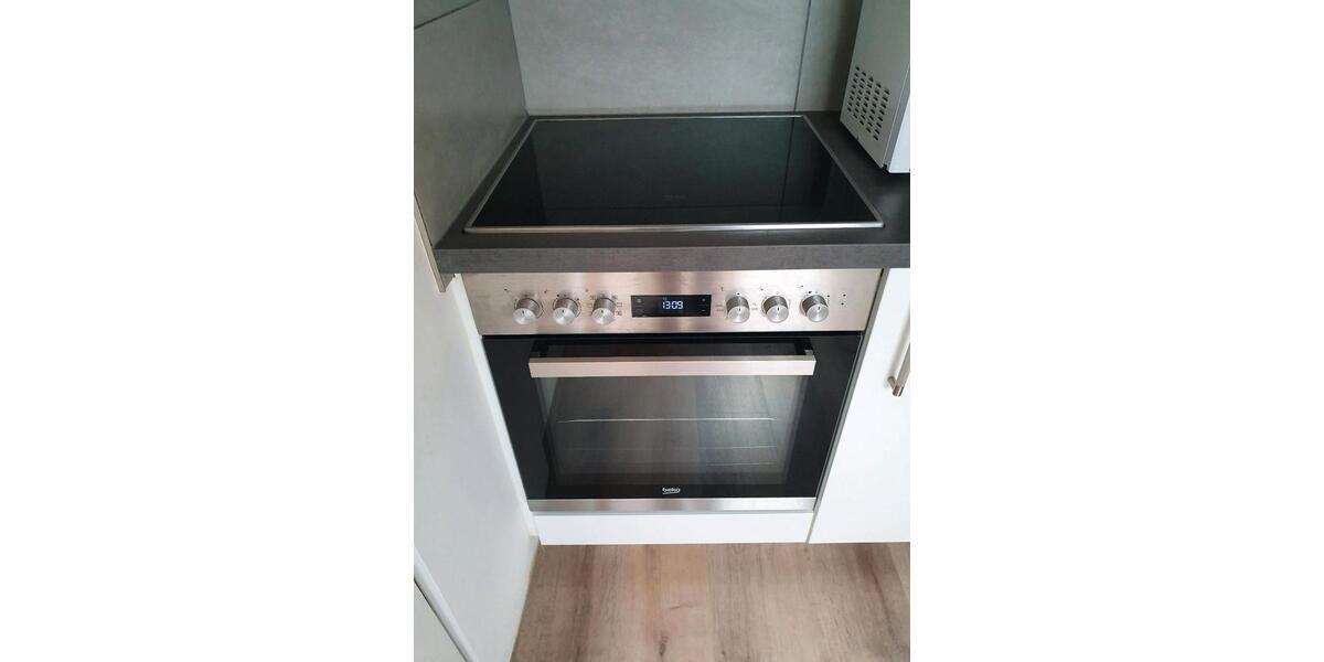 Dachgeschoßwohnung Nürtingen - 1 Zimmer, 65 m&sup2;, 920&euro; | Angebot:26438210