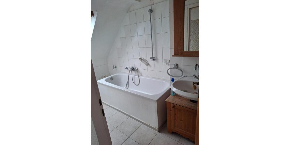 Etagenwohnung Köln Nippes - 2.5 Zimmer, 60 m&sup2;, 900&euro; | Angebot:26454234
