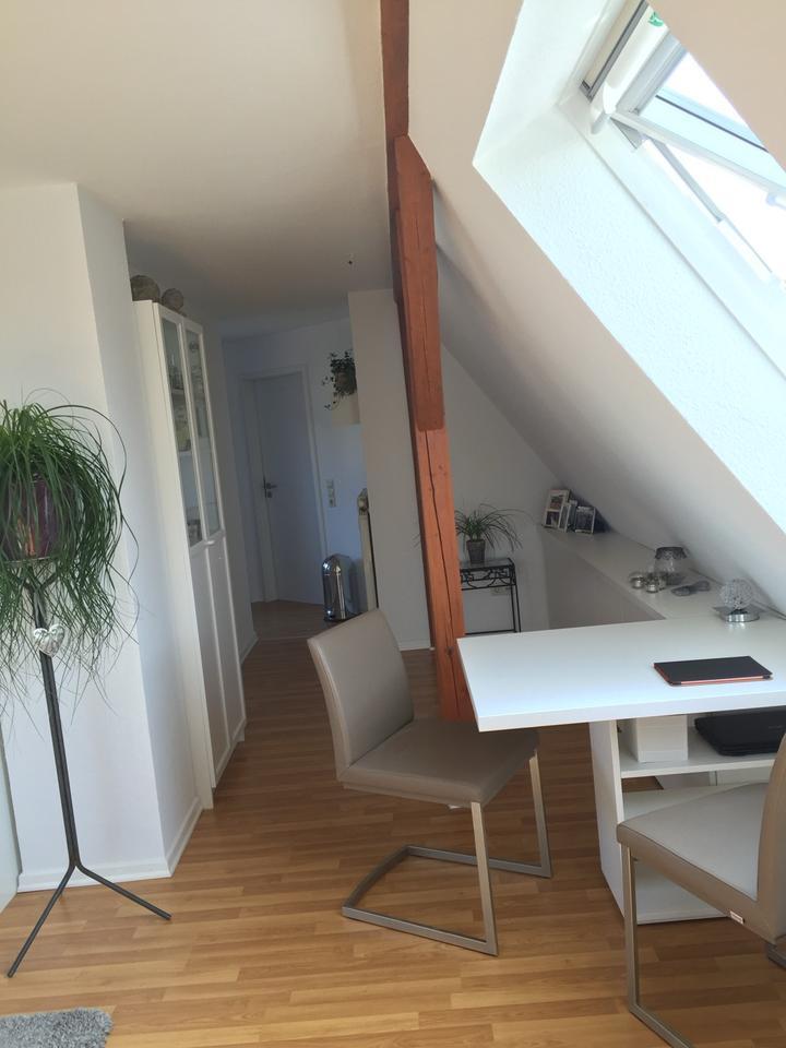 Teilmöbl. helles ruhiges Appartement mit guter ÖPNV-Anbindung