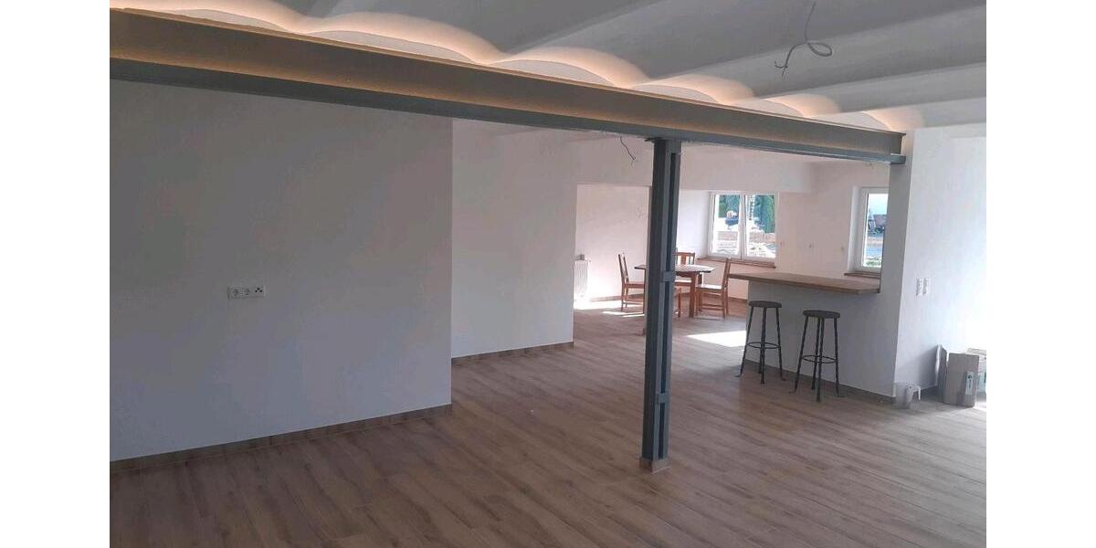 Erdgeschoßwohnung Schmallenberg - 4 Zimmer, 160 m&sup2;, 1.100&euro; | Angebot:26266809
