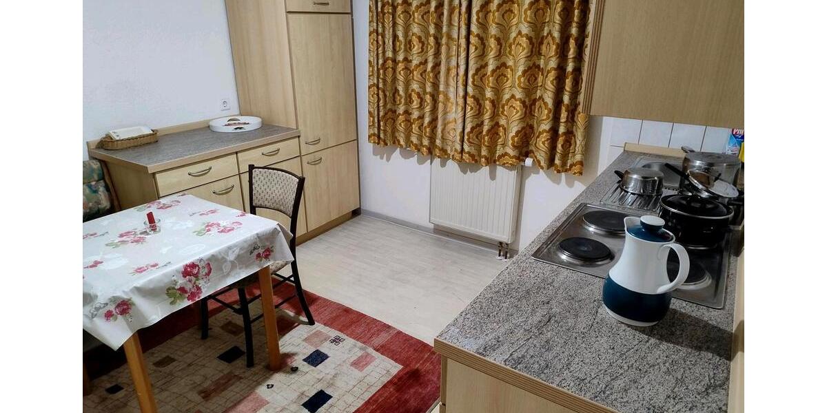 Erdgeschoßwohnung Sindelfingen Eichholz - 2 Zimmer, 50 m&sup2;, 1.200&euro; | Angebot:24386433