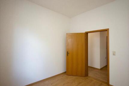 Wohnung Schneeberg - 3 Zimmer, 80 m&sup2;, 500&euro; | Angebot:26646093