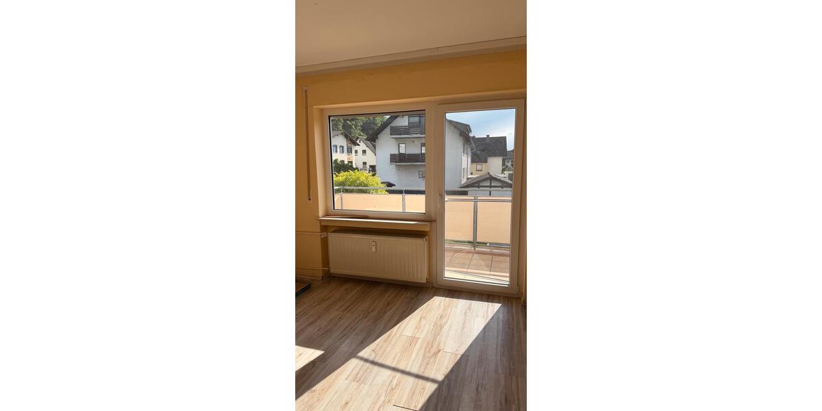 Etagenwohnung Köln Kalk - 4 Zimmer, 93 m&sup2;, 1.414&euro; | Angebot:26592507